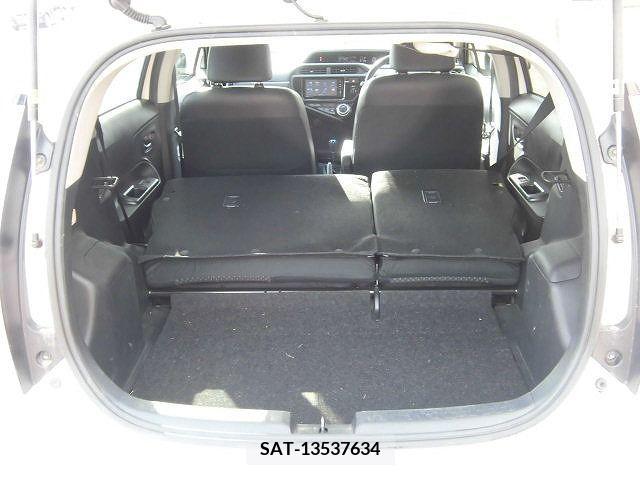 Toyota AQUA 2015-04 212497-23