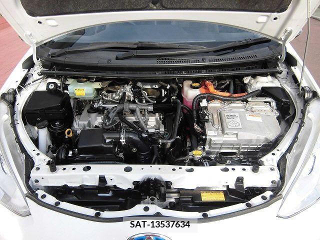 Toyota AQUA 2015-04 212497-26