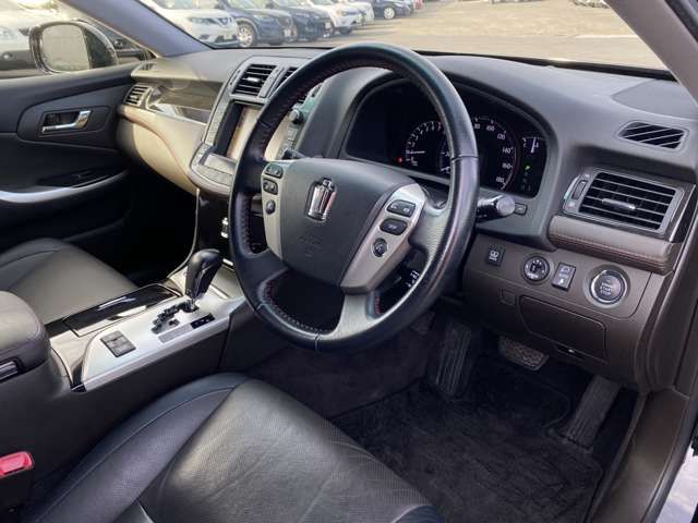 Toyota CROWN SEDAN 2012-02 21799-12