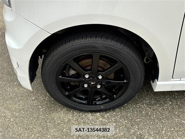Daihatsu MOVE CONTE CUSTOM 2015-02 328071-12