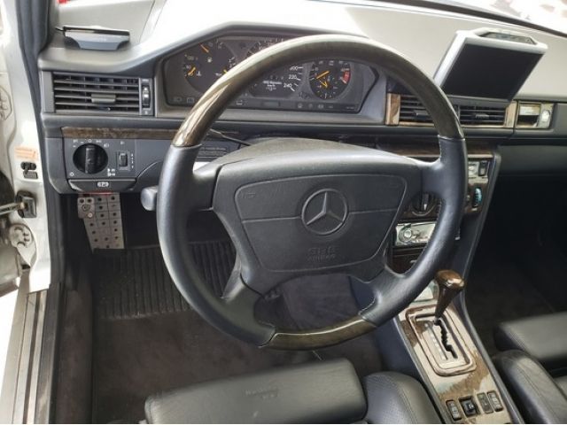 Mercedes Benz M-CLASS 1992-02 4075-13