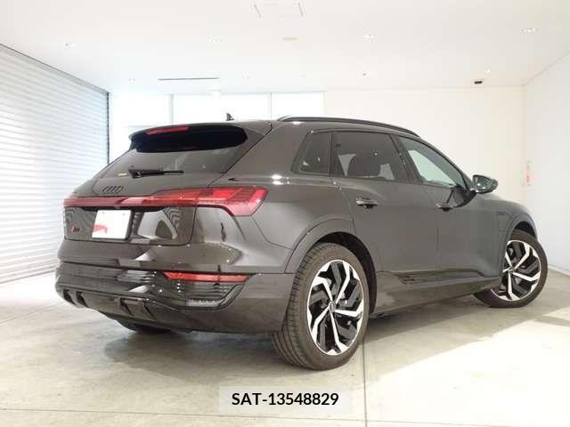 Audi E-TRON 2023-09 292833-1