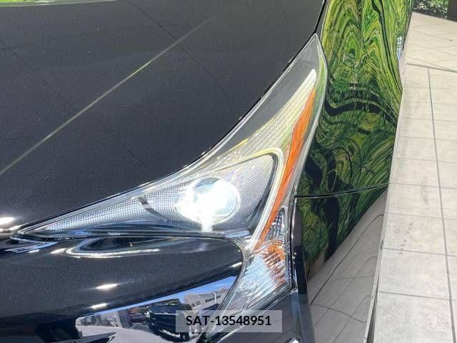 Toyota PRIUS 2017-05 282366-12