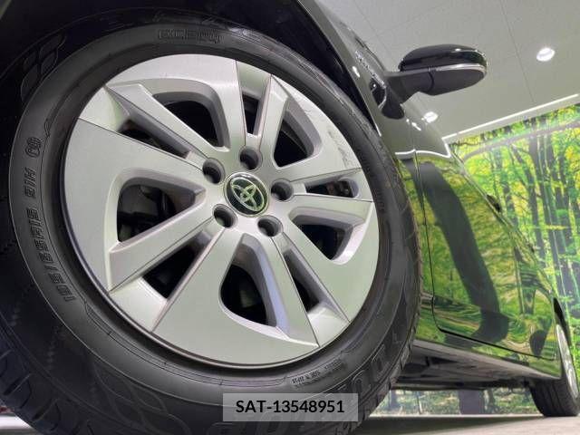 Toyota PRIUS 2017-05 282366-13