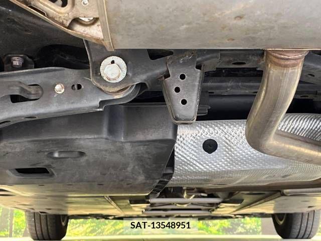Toyota PRIUS 2017-05 282366-19