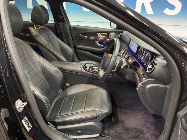 Mercedes Benz E-CLASS 2018-05 193066-9