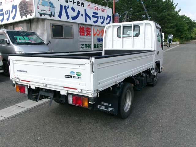 Isuzu ELF TRUCK 2013-06 6803-4