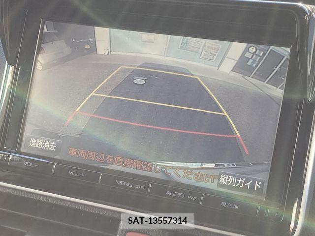 Toyota NOAH HYBRID 2014-09 347341-9