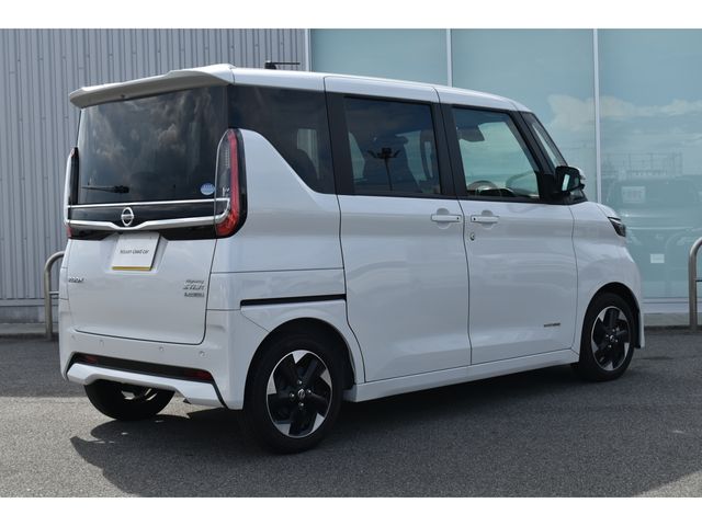 Nissan ROOX 2021-05 16097-1