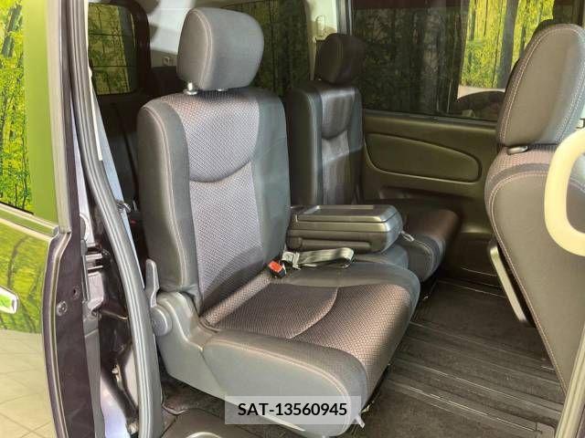 Nissan SERENA 2012-03 256039-9