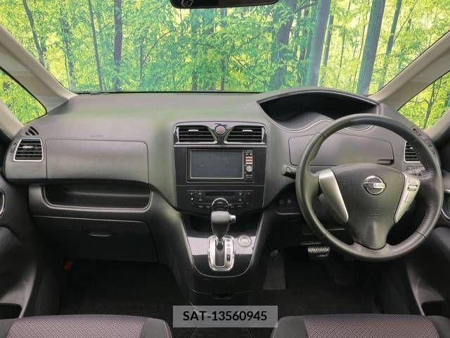 Nissan SERENA 2012-03 256039-1