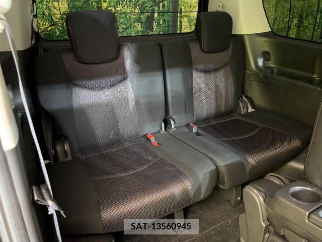 Nissan SERENA 2012-03 256039-10