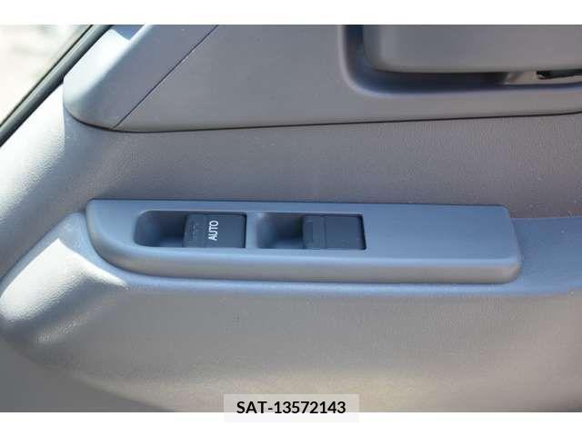 Isuzu ELF TRUCK 2016-03 297066-12