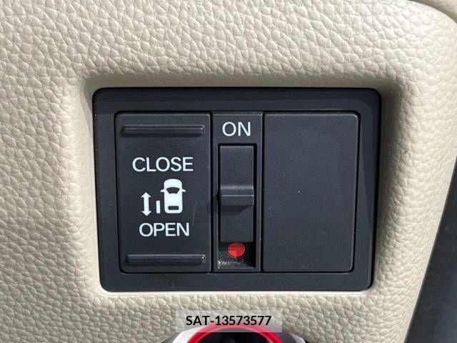 Honda N BOX 2018-04 278565-6