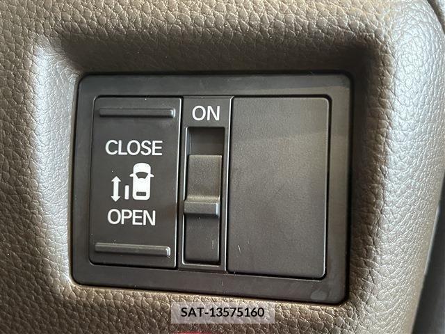 Honda N BOX 2022-06 307447-14
