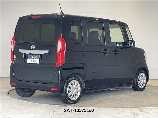 Honda N BOX 2022-06 307447-1