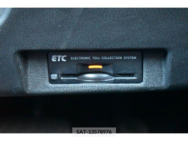 Nissan LEAF 2019-01 324790-7