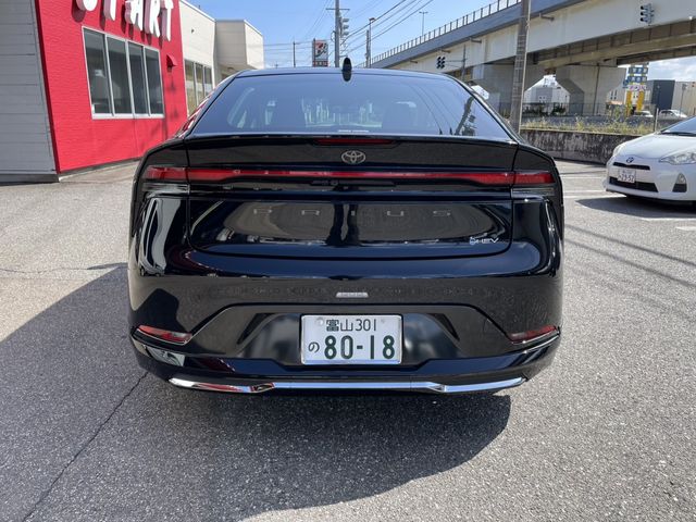 Toyota PRIUS 2023-07 9593-3