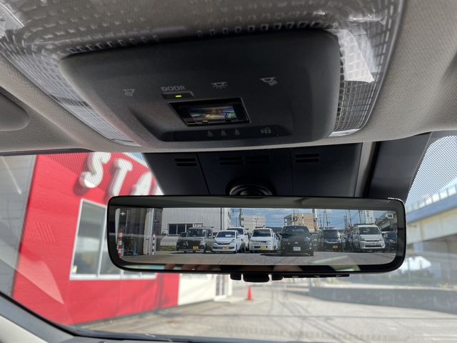 Toyota PRIUS 2023-07 9593-19