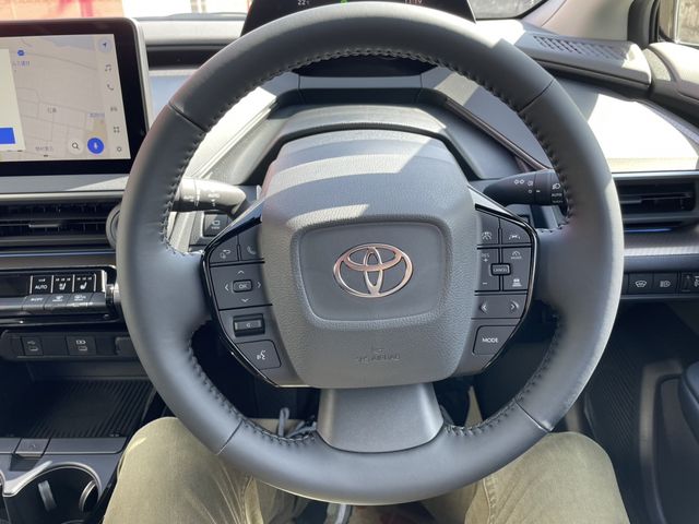 Toyota PRIUS 2023-07 9593-17