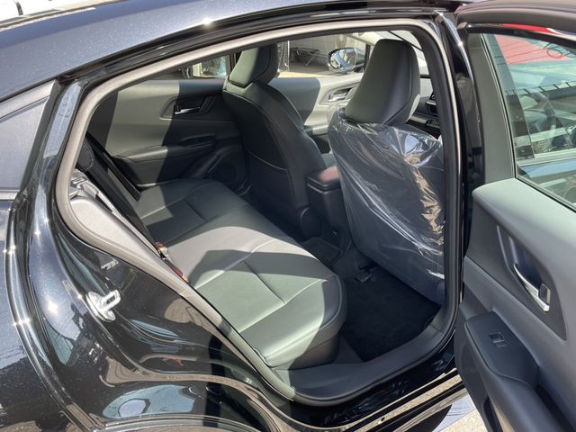 Toyota PRIUS 2023-07 9593-9