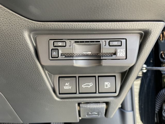 Toyota PRIUS 2023-07 9593-16