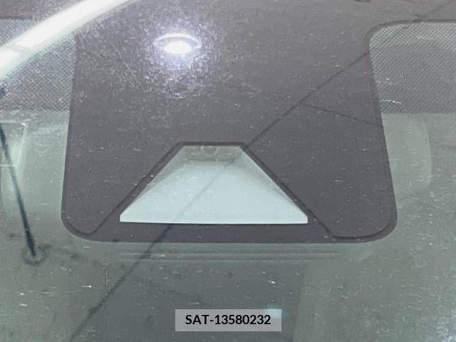 Toyota AQUA 2021-09 389303-2