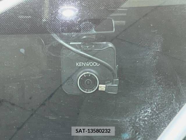 Toyota AQUA 2021-09 389303-6