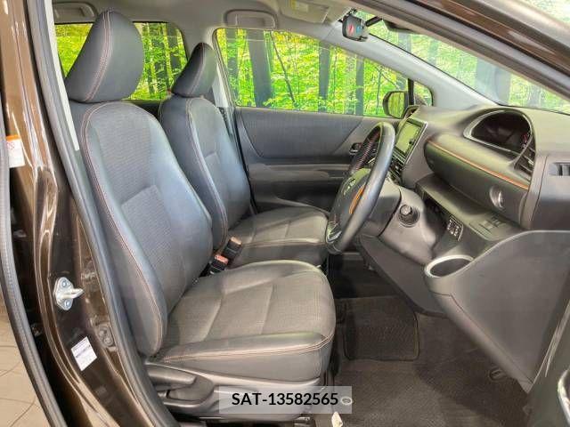 Toyota SIENTA 2018-06 378001-8