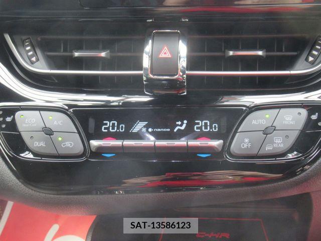 Toyota C-HR 2021-09 323085-19