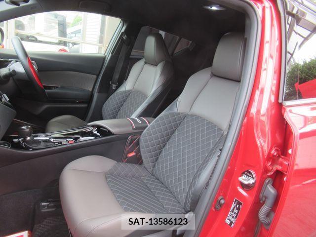 Toyota C-HR 2021-09 323085-6