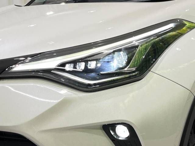 Toyota C-HR 2021-02 189046-12
