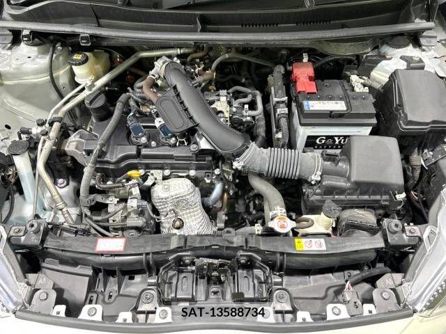 Toyota YARIS 2022-03 380539-18