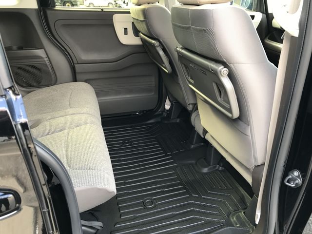 Honda N BOX 2023-04 193927-11