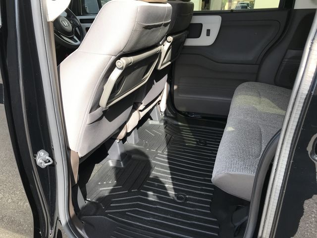 Honda N BOX 2023-04 193927-15