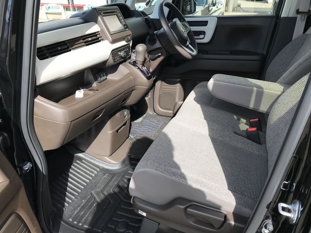 Honda N BOX 2023-04 193927-17