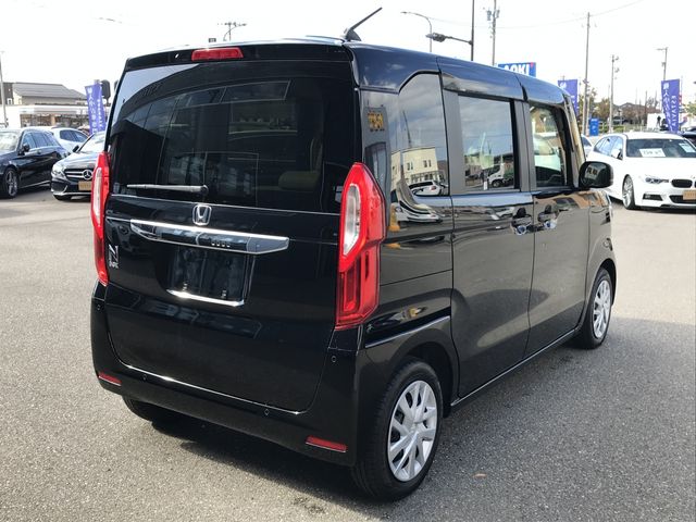 Honda N BOX 2023-04 193927-6