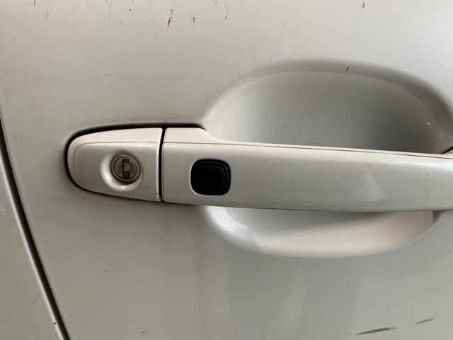 Toyota SIENTA 2011-08 8308-24