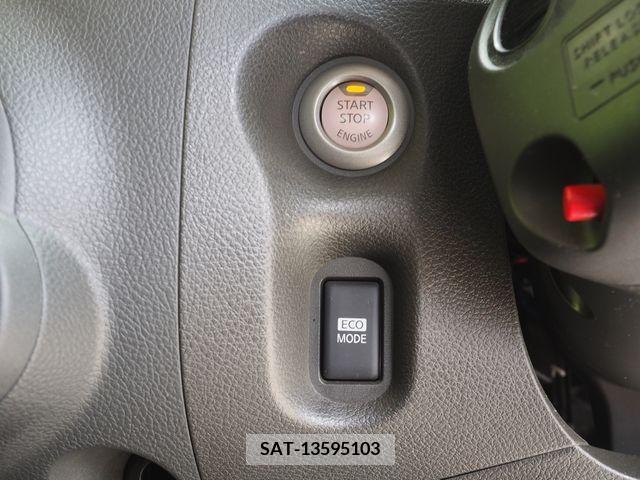 Nissan CUBE 2013-06 385803-10