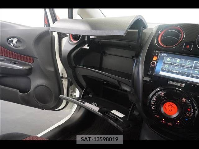 Nissan NOTE 2015-05 365491-12