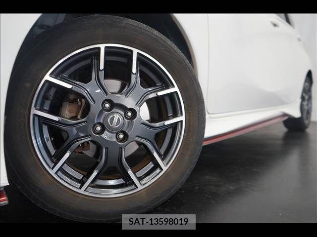 Nissan NOTE 2015-05 365491-3