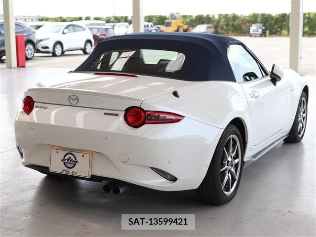Mazda ROADSTER 2022-03 283411-5