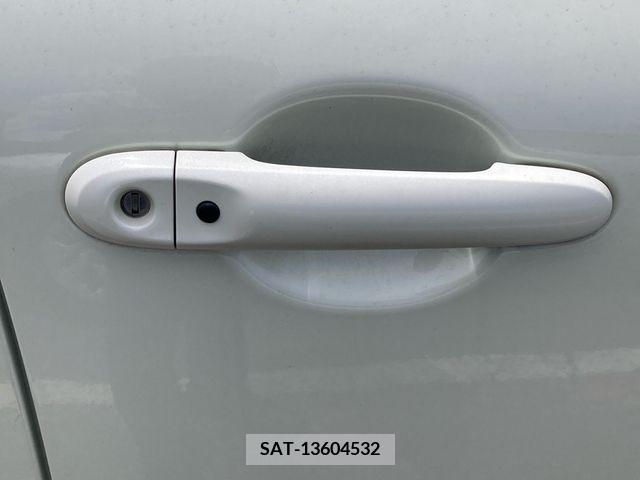 Nissan JUKE 2011-09 375608-27