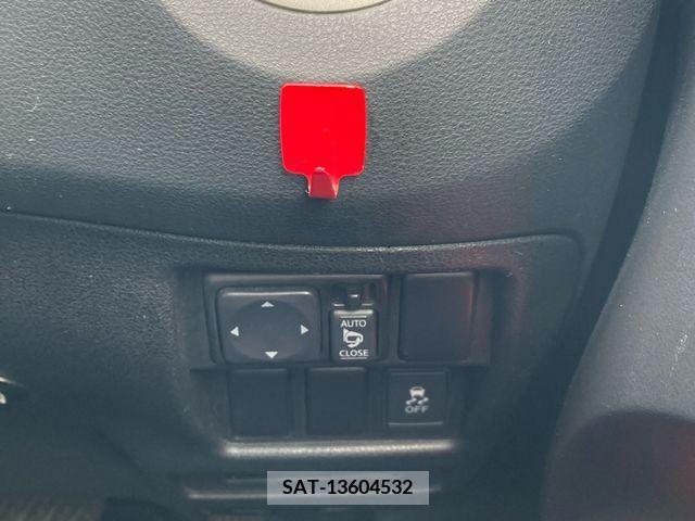 Nissan JUKE 2011-09 375608-26