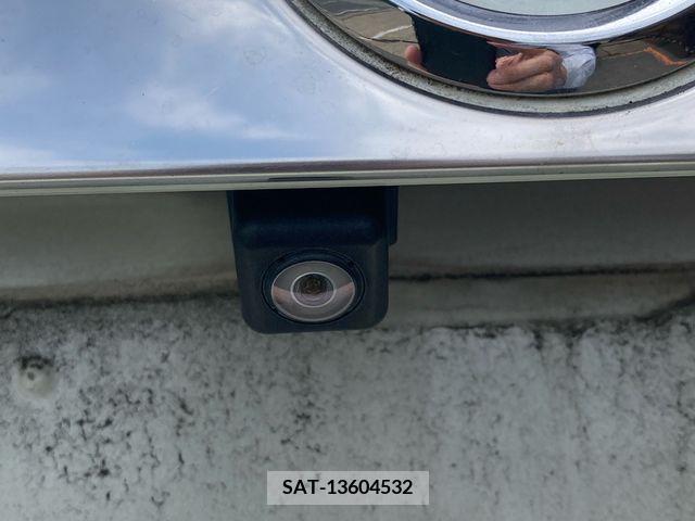 Nissan JUKE 2011-09 375608-28