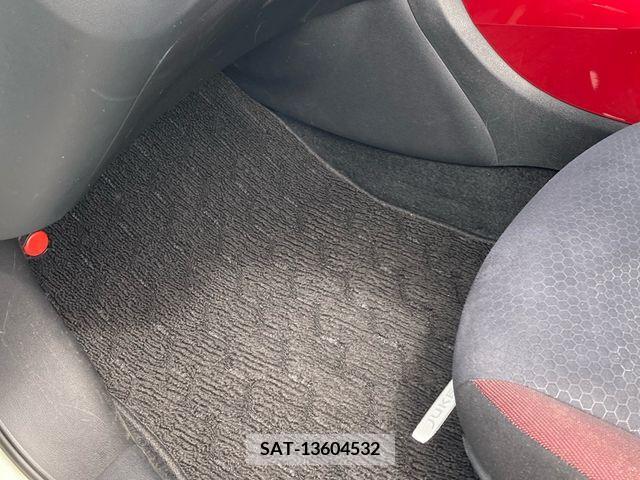 Nissan JUKE 2011-09 375608-17
