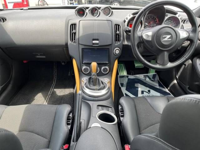 Nissan FAIRLADY Z 2014-04 2519-1