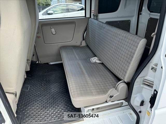 Suzuki EVERY 2009-10 390714-18