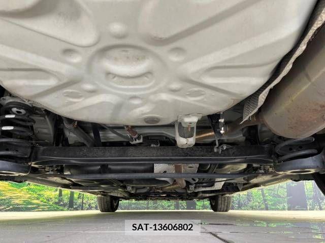 Toyota PRIUS ALPHA 2015-06 383254-19