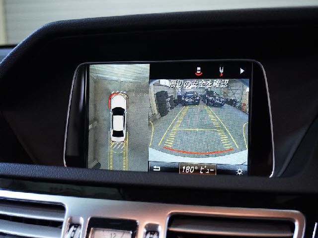 Mercedes Benz E-CLASS 2016-05 13165-13